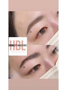 ネイルサロン R/美眉ハリウッドブロウリフト19