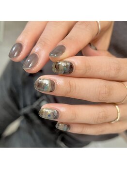 エミリア(EMILIA)/個性派ニュアンスデザイン