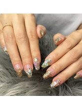 アミュレット(AMULET)/埋め込みネイル