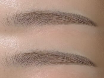 アム(Am)の写真/眉メイクに迷う方へ◇骨格に合わせた美眉デザインで垢抜け♪朝のメイクも時短できる理想の眉が叶うサロン◎