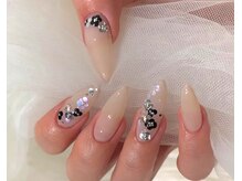 ネイルアンドアイラッシュスタジオ シュシュ(chouchou)/トレンドデザイン・ホロフラワー