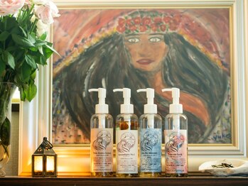 サンデーロミロミ(Sunday Lomilomi)の写真/【芸能人も愛用】沖縄産月桃×オイルインクォーツ配合◆最高級自社アロマで心身解放