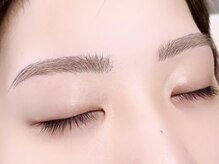 眉毛&まつ毛パーマ専門サロン ma'am 福岡天神店｜パリジェンヌ【7月NEWOPEN】の雰囲気（【眉毛/アイブロウワックス】間引き/毛量調整ありで毛流れまで♪）