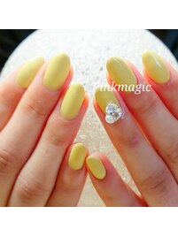 ビジューネイル