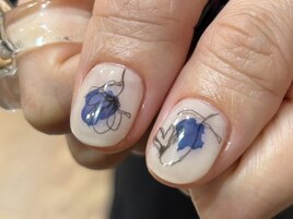 フラワーネイル　春ニュアンス