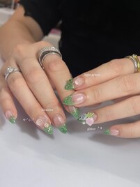キラキラネイル