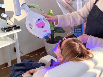 エクシアホワイトフジ(ecxia white fuji)/【施術風景】ホワイトニング