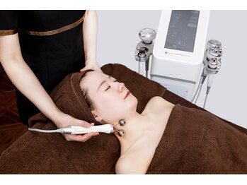 ディレイア ザ コスメ 大阪店/ハイボルテージ・EMS(フェイス)