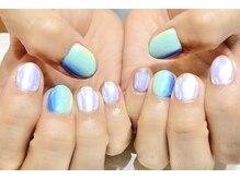 アリイネイルズ(ALII Nails)/ブルーミラーグラデーション