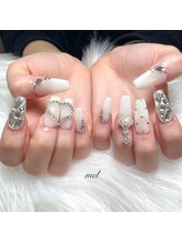 メル(mel)/ホワイト×ストーン