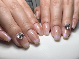 チーク×フレンチネイル