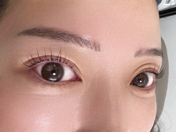 リバース(Rebirth)の写真/パリジェンヌを始めとする豊富なロッドで理想のまつ毛に◎一本一本にこだわる高技術とモチの良さが魅力♪