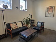 ミリミリ(milimili)の雰囲気（待合スペースです(#^^#)!）