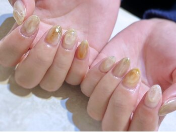 ネイルズ ララ(nails Lala)の写真/個性が光る繊細な手描きアートネイルもお任せ♪サンプルを多数ご用意しております☆持ち込みアートもOK！