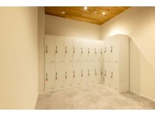 カサネ 静岡店(KASANE)の雰囲気（広々とした更衣室）