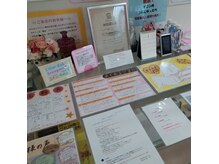 カウンセリングテーブルには色々なPOPをご用意！