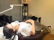 サン ヘアーアンドメイク(Sa N.HAIR&MAKE)の雰囲気（リクライニングチェアで負担なくゆったり施術いただけます★）