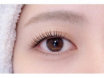 エメローズ 池袋店(AIMEROSE)/上下デザインラッシュリフト