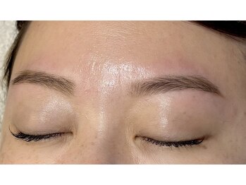 ルッカ(Lucca.t)/眉スタイリング