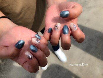エモ(emo)/ニュアンスネイル