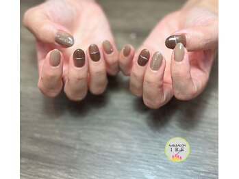 イーレ(IRE)/秋デザイン