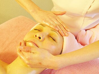 ヒーリングユー(Healing you)/気持ちよく眠れる小顔施術