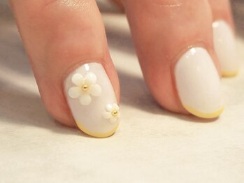 サロン カラフリー アシヤ(Salon Colorfulyy Ashiya)/イエローフレンチデザイン