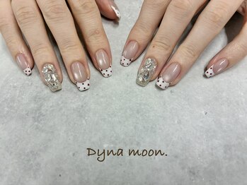 ダイナ ムーン(Dyna moon.)/ビジューネイル