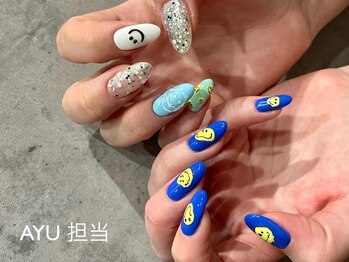 スマイリー ぐにゃぐにゃネイル