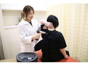 ほねつぎ 平成けやき通り鍼灸接骨院/デスクワークの首肩こりに!