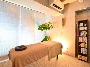 ジーニー 天六店(genie)の写真/【大人の隠れ家/極上脳RELAX】プライベート空間で贅沢なご褒美timeを♪本格ヘッドスパで今夜からぐっすり☆