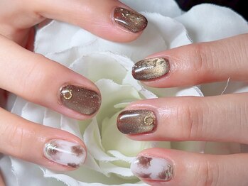 ネイルサロン リリィ(Lily)の写真/【ネイルが初めての方にも☆】定額デザインでメニューも迷わない!冬デザインも豊富にご用意!