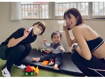 ネクストジムトウキョウ 目黒店(NEXT GYM TOKYO)の写真/【お子様同伴可能】忙しい家事の合間や予定前後にも！《ウェア無料貸出有◎手ぶらでOK/エレベーター有》