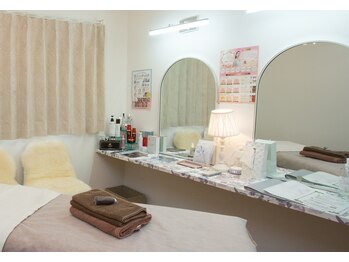 ラフェドゥラボーテ(La fee de la beaute)/カウンセリング・メイクスペース