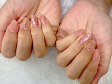 アップネイル/キラキラヌーディーネイル