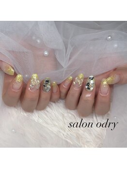 ４本アート★持ち込みOK