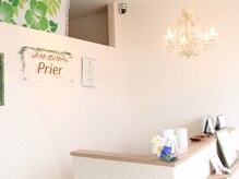 白を基調とした店内★