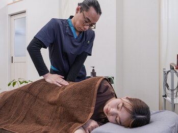 楽する鍼灸 整骨院 南福岡院の写真/大手整骨院で院長実績ありのオーナーが施術！OPEN限定◇無料キャンペーン実施中！全身矯正30分が0円！