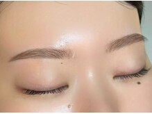 ニクシーアイブティック(Nixie Eye Boutique)/眉毛/まゆげ/美眉スタイリング
