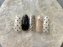 ニアウネイル(niau nail.)/dot nuance nail
