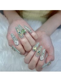 ラメネイルで上品に