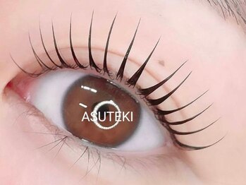 アステキ(ASUTEKI)/濃密ティント仕上げで艶まつ毛に