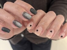 サンジュウヨン(34)/アシメトリネイル　パラジェル