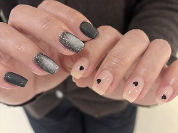 サンジュウヨン(34)/アシメトリネイル パラジェル