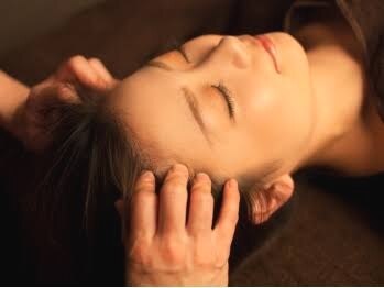 骨格のプロがおこなう極上ドライヘッドスパ＋骨盤調整　60分