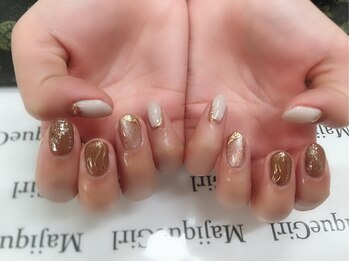 ネイルサロン マジックガール(Nail Salon MagiqueGirl)/【マグネットニュアンス】