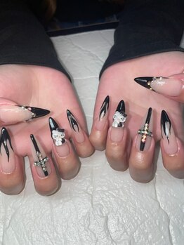 ネイルズフォーユー(Nails 4 U)/