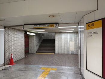 姿勢リカバリー 新宿店/都営新宿線/京王新線6番出口 2