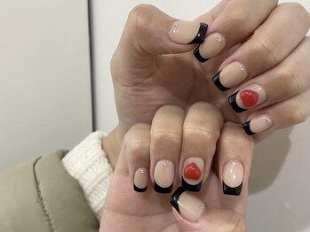 シェリーラメール 渋谷(cherielamer)/黒フレンチ×赤ハート