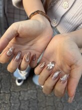 ハニービー(Honey Bee)/瀧口指名デザイン